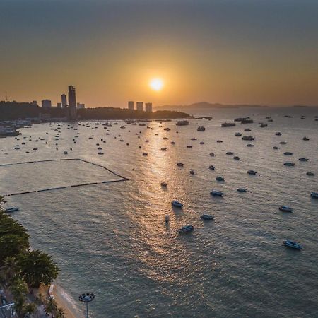 Eastiny Residence Hotel Pattaya Buitenkant foto