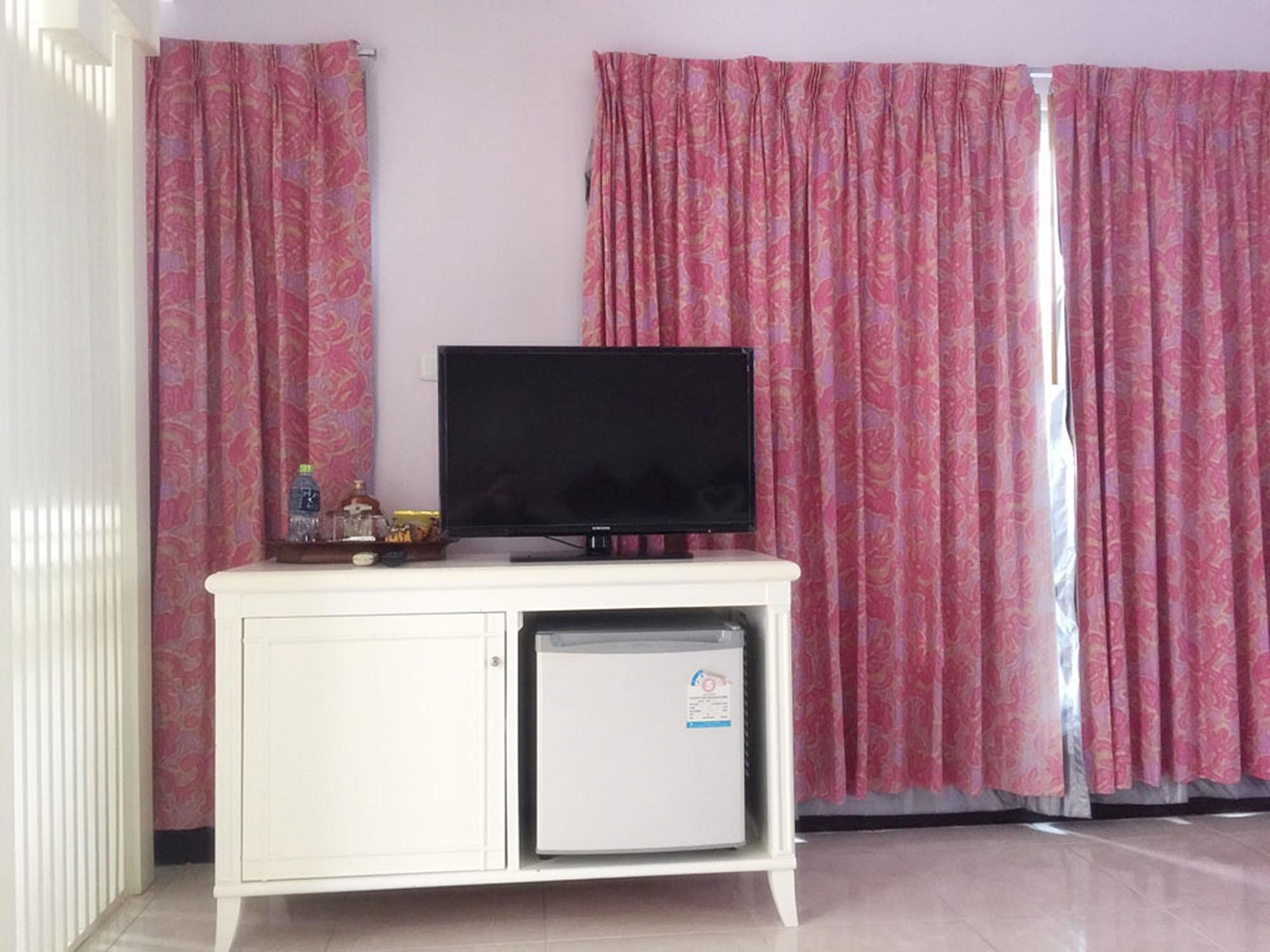 Eastiny Residence Hotel Pattaya Buitenkant foto