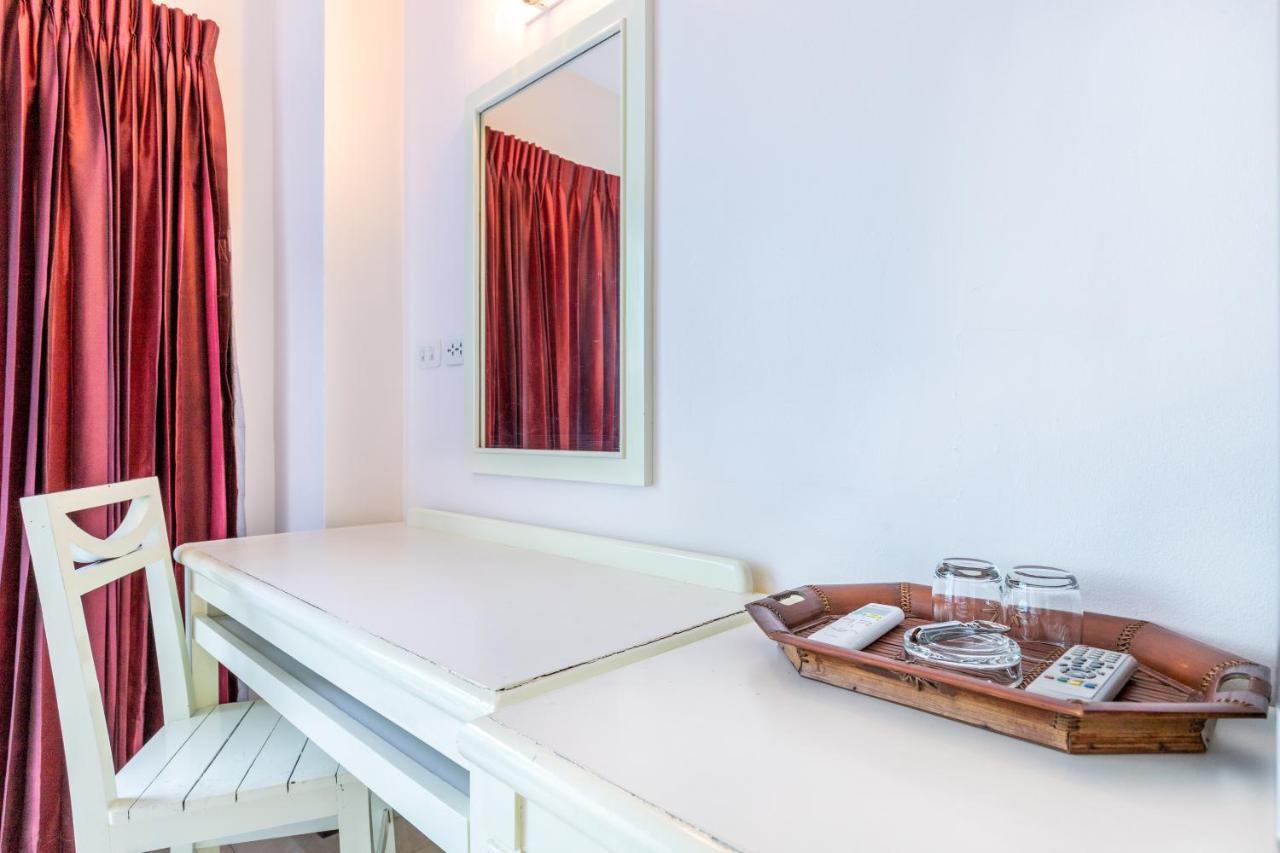 Eastiny Residence Hotel Pattaya Buitenkant foto